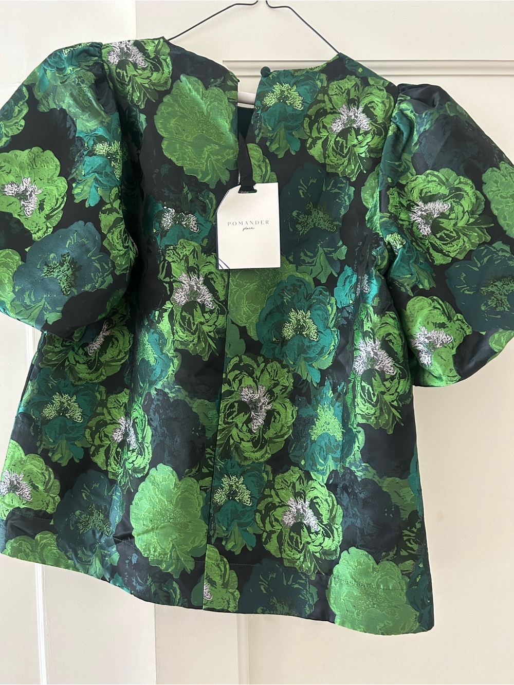 NWT TUCKERNUCK green floral jacquard puff sleeve Lyla blouse size small - Picture 2 of 4